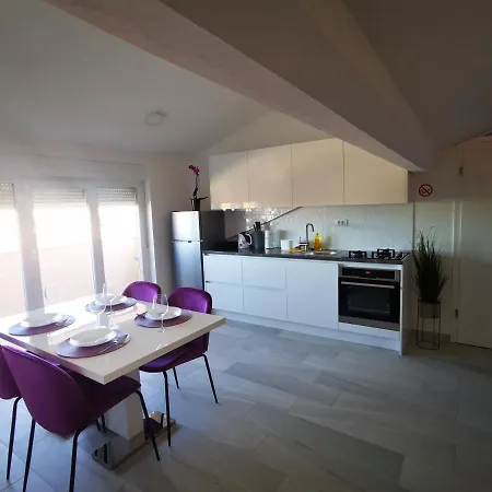 Lägenhet Apartman Filip 2 *
