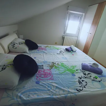 Lägenhet Apartman Filip 2 *