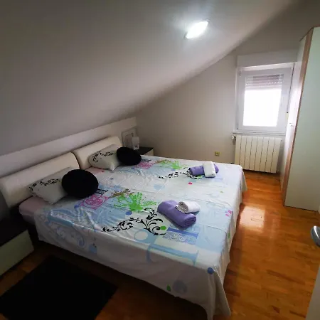 Apartman Filip 2 * Pula
